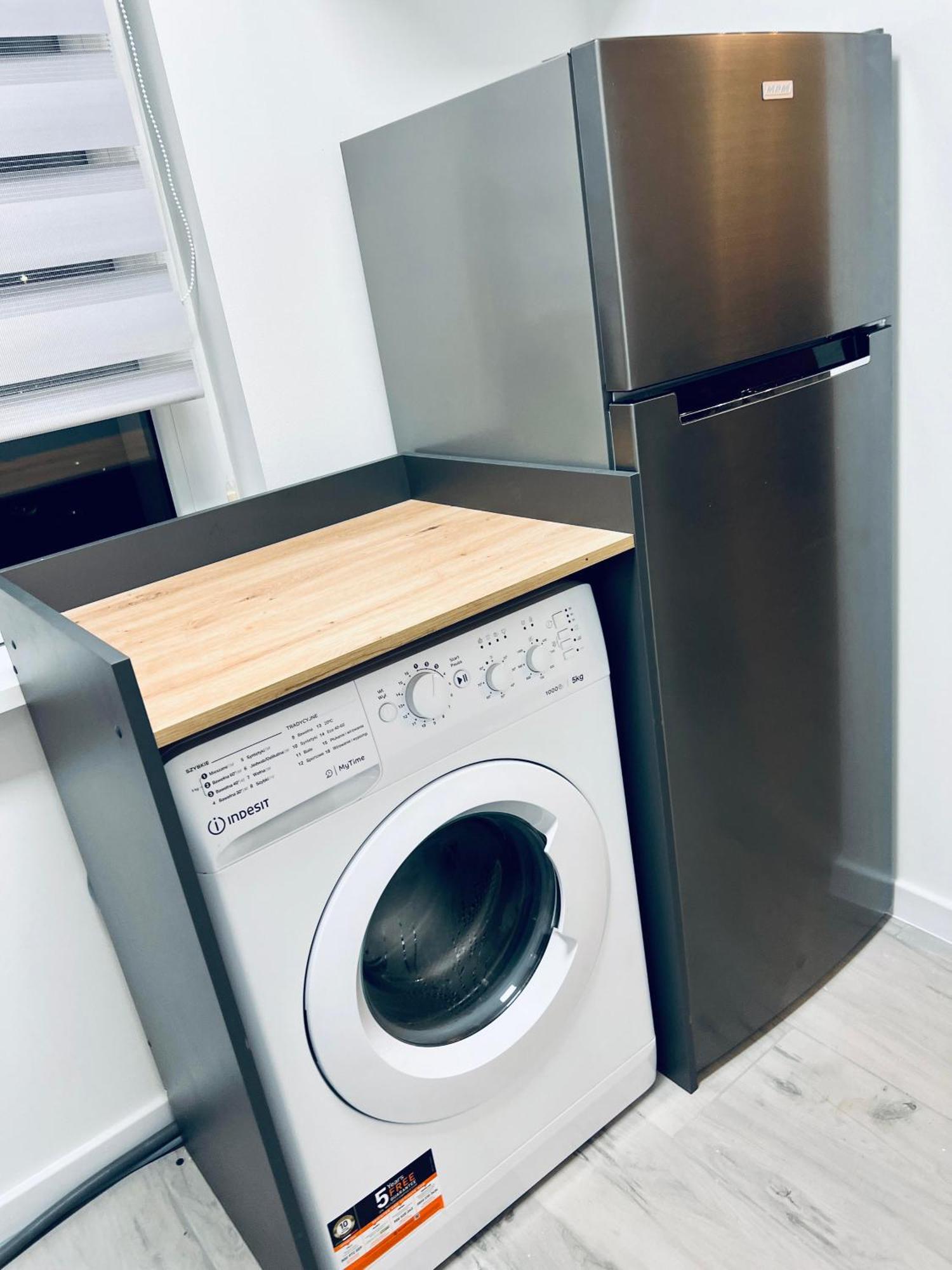 Apartament Happy Place Family & Business Targi Kielce Exteriör bild