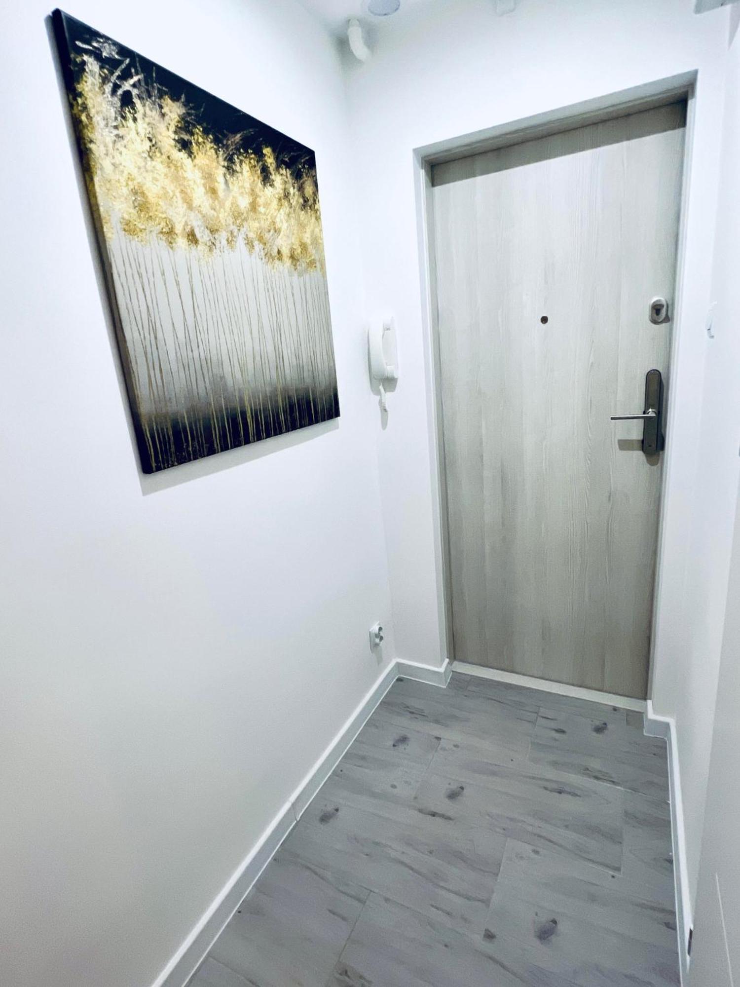 Apartament Happy Place Family & Business Targi Kielce Exteriör bild