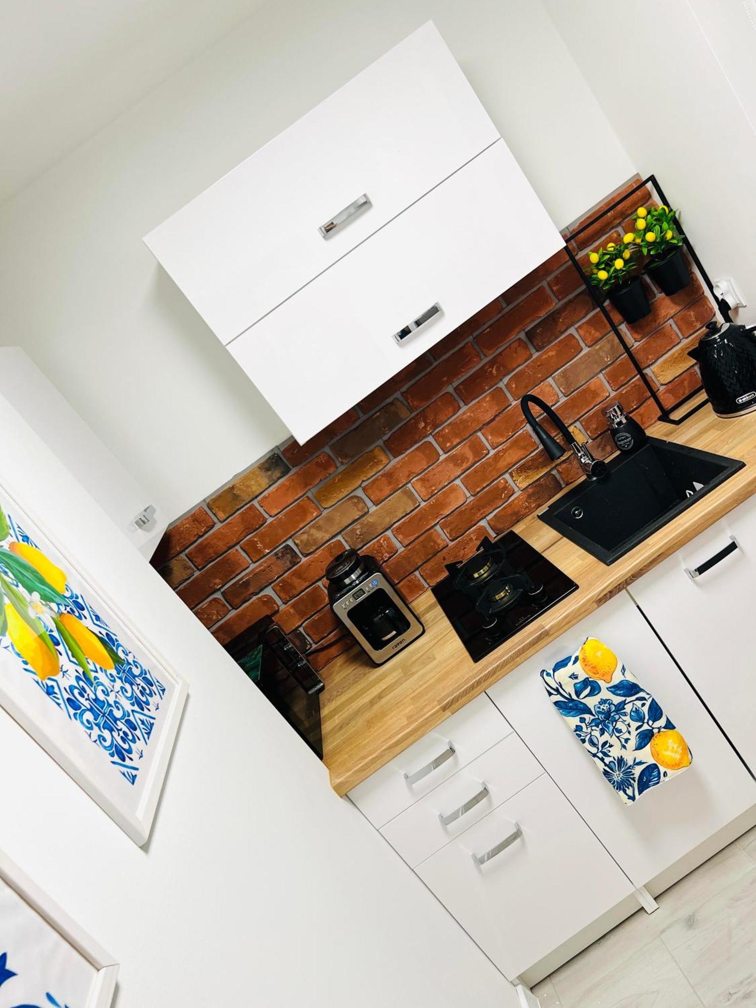 Apartament Happy Place Family & Business Targi Kielce Exteriör bild